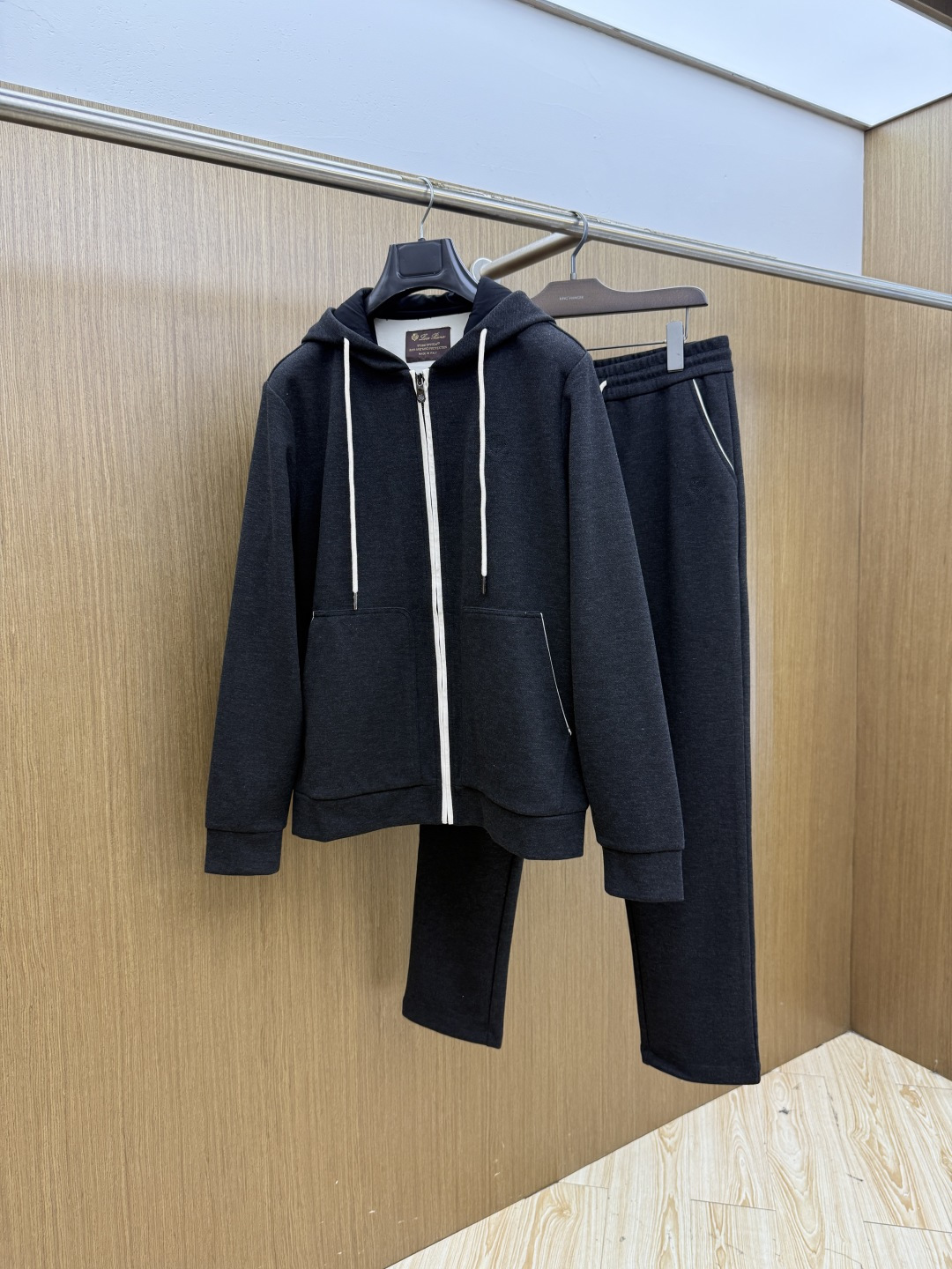 秋冬/套 Loro piana 🔥🔥高端品质 2026秋冬新款休闲时尚套装 顶级品质 定制顶级面料  秀场新品‼品相非常