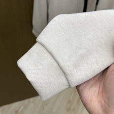 秋冬/套 Loro piana 🔥🔥高端品质 2026秋冬新款休闲时尚套装 顶级品质 定制顶级面料 秀场新品‼品相非常 秋冬/套 Loro piana 🔥🔥高端品质 2026秋冬新款休闲时尚套装 顶级品质 定制顶级面料 秀场新品‼品相非常