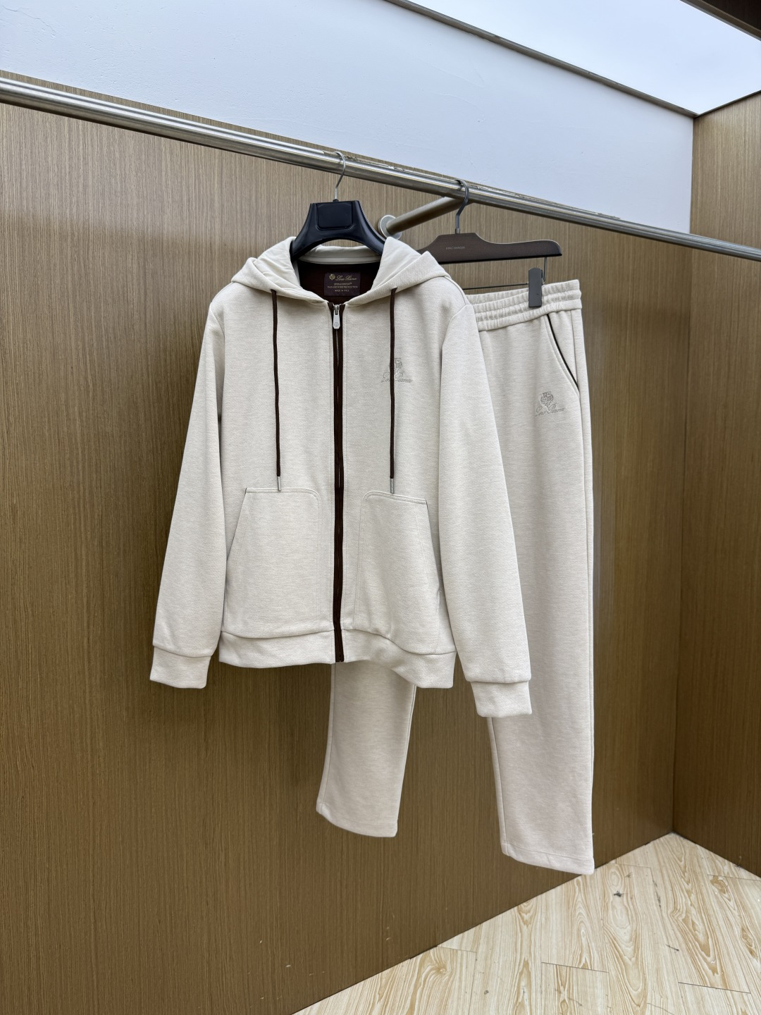 秋冬/套 Loro piana 🔥🔥高端品质 2026秋冬新款休闲时尚套装 顶级品质 定制顶级面料  秀场新品‼品相非常