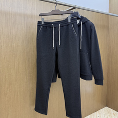 秋冬/套 Loro piana 🔥🔥高端品质 2026秋冬新款休闲时尚套装 顶级品质 定制顶级面料 秀场新品‼品相非常 秋冬/套 Loro piana 🔥🔥高端品质 2026秋冬新款休闲时尚套装 顶级品质 定制顶级面料 秀场新品‼品相非常