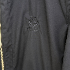 秋冬 Loro Piana 🔥官网新款小立领羽绒服|商务老钱风典范 甄选90白鹅绒填充,轻盈锁温不臃肿小立领版型,利落简 秋冬 Loro Piana 🔥官网新款小立领羽绒服|商务老钱风典范 甄选90白鹅绒填充,轻盈锁温不臃肿小立领版型,利落简