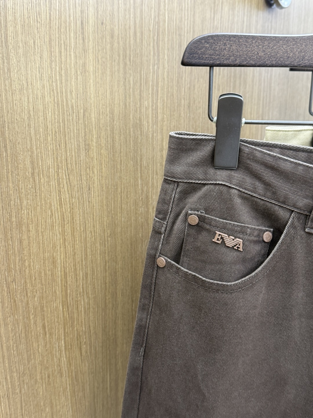 秋冬 AJ 🔥🔥高端定制 26秋冬新款男士阔版休闲牛仔西裤 柜台同步发售 原版定制复刻 客供五金辅料 原单品质 进口固 秋冬 AJ 🔥🔥高端定制 26秋冬新款男士阔版休闲牛仔西裤 柜台同步发售 原版定制复刻 客供五金辅料 原单品质 进口固