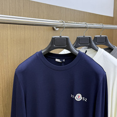 秋冬 Moncler26秋冬新款打底衫 Moncler这款打底衫精选成份:54%粘纤 28%腈纶 10%莱赛尔5 秋冬 Moncler26秋冬新款打底衫 Moncler这款打底衫精选成份:54%粘纤 28%腈纶 10%莱赛尔5