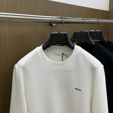 秋冬 Prada26秋冬爆款打底衫 Prada这款长袖精选46.8%莫代尔46.9%棉6.3%氨纶混纺面料,秋冬内 秋冬 Prada26秋冬爆款打底衫 Prada这款长袖精选46.8%莫代尔46.9%棉6.3%氨纶混纺面料,秋冬内