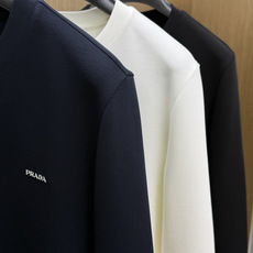 秋冬 Prada26秋冬爆款打底衫 Prada这款长袖精选46.8%莫代尔46.9%棉6.3%氨纶混纺面料,秋冬内 秋冬 Prada26秋冬爆款打底衫 Prada这款长袖精选46.8%莫代尔46.9%棉6.3%氨纶混纺面料,秋冬内