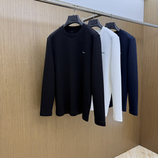 秋冬 Prada26秋冬爆款打底衫 Prada这款长袖精选46.8%莫代尔46.9%棉6.3%氨纶混纺面料,秋冬内 秋冬 Prada26秋冬爆款打底衫 Prada这款长袖精选46.8%莫代尔46.9%棉6.3%氨纶混纺面料,秋冬内