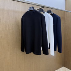秋冬 Prada26秋冬爆款打底衫 Prada这款长袖精选46.8%莫代尔46.9%棉6.3%氨纶混纺面料,秋冬内 秋冬 Prada26秋冬爆款打底衫 Prada这款长袖精选46.8%莫代尔46.9%棉6.3%氨纶混纺面料,秋冬内
