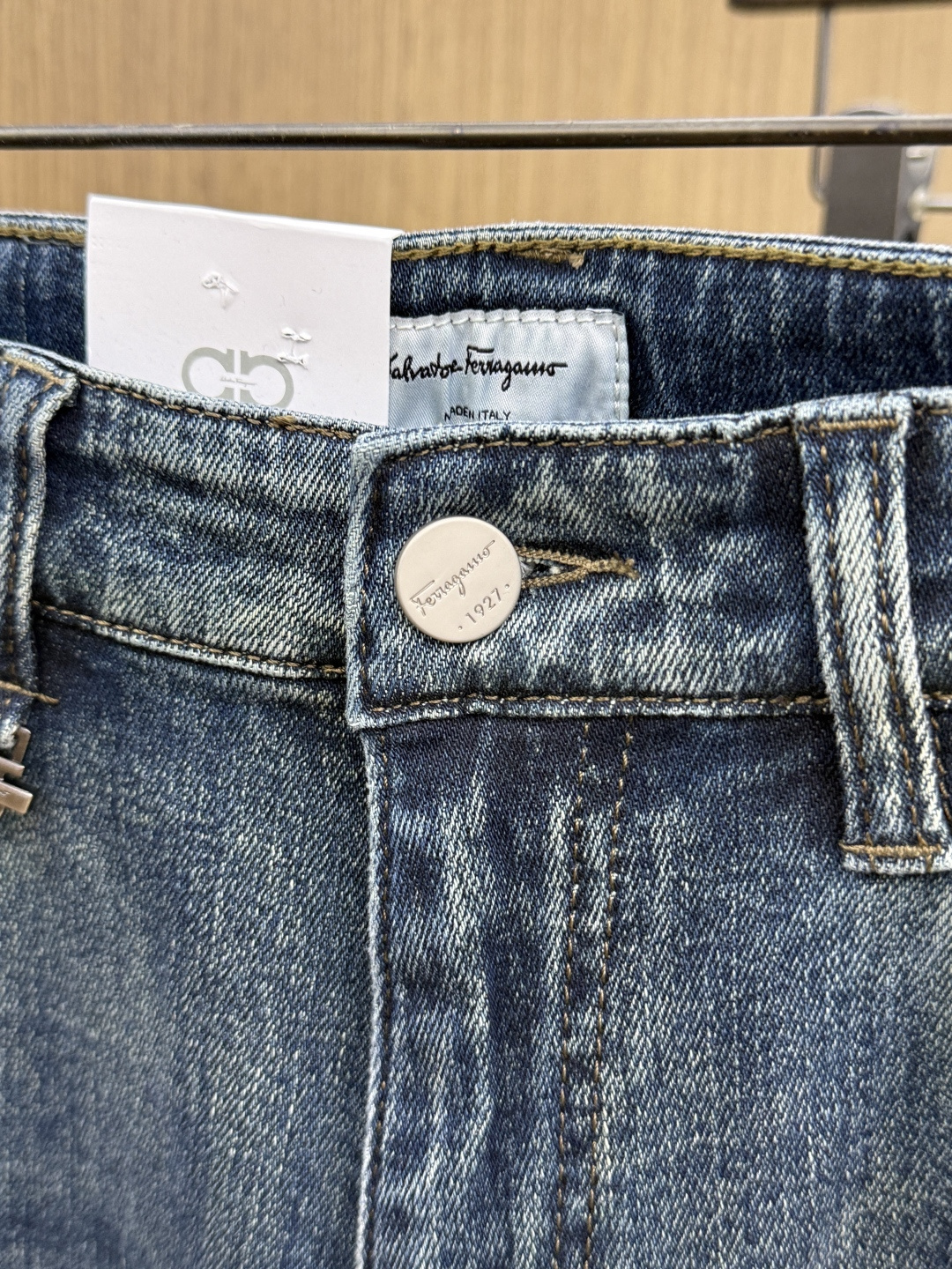 秋冬 FG 🔥🔥高端定制 26秋冬新款男士时尚休闲牛仔裤👖 柜台同步发售 原版定制复刻 客供五金辅料 原单品质 进口固色 秋冬 FG 🔥🔥高端定制 26秋冬新款男士时尚休闲牛仔裤👖 柜台同步发售 原版定制复刻 客供五金辅料 原单品质 进口固色