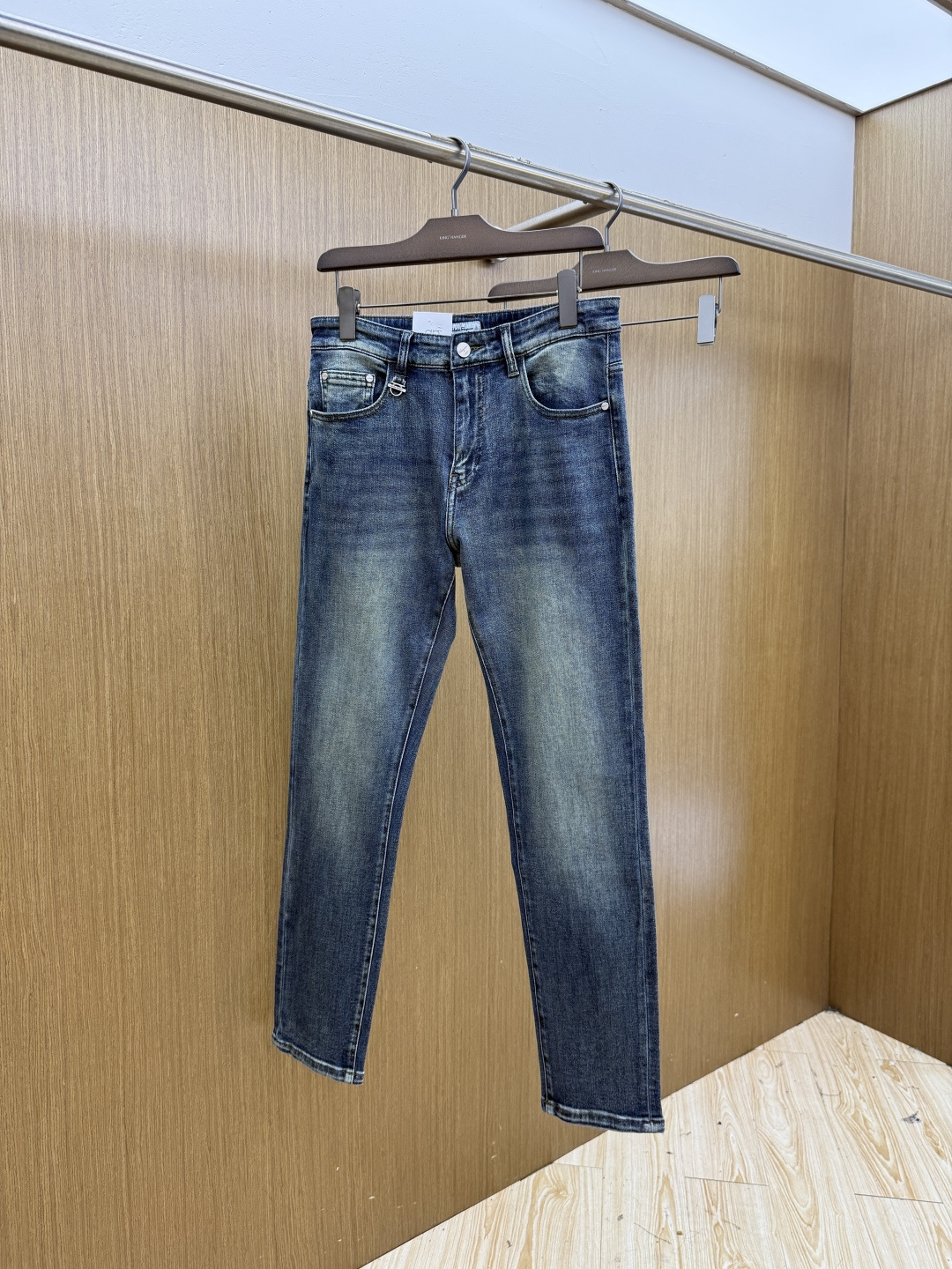 秋冬 FG 🔥🔥高端定制 26秋冬新款男士时尚休闲牛仔裤👖 柜台同步发售 原版定制复刻 客供五金辅料 原单品质 进口固色 秋冬 FG 🔥🔥高端定制 26秋冬新款男士时尚休闲牛仔裤👖 柜台同步发售 原版定制复刻 客供五金辅料 原单品质 进口固色