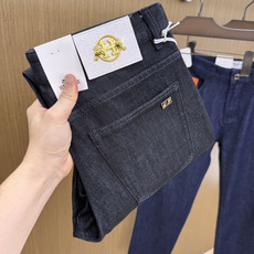 秋冬 Her 🔥🔥高端定制 26秋冬新款男士时尚休闲牛仔裤👖 柜台同步发售 原版定制复刻 客供五金辅料 原单品质 进口固 秋冬 Her 🔥🔥高端定制 26秋冬新款男士时尚休闲牛仔裤👖 柜台同步发售 原版定制复刻 客供五金辅料 原单品质 进口固