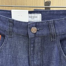 秋冬 HER 🔥🔥高端定制 26秋冬新款男士时尚休闲牛仔裤👖 柜台同步发售 原版定制复刻 客供五金辅料 原单品质 进口固 秋冬 HER 🔥🔥高端定制 26秋冬新款男士时尚休闲牛仔裤👖 柜台同步发售 原版定制复刻 客供五金辅料 原单品质 进口固