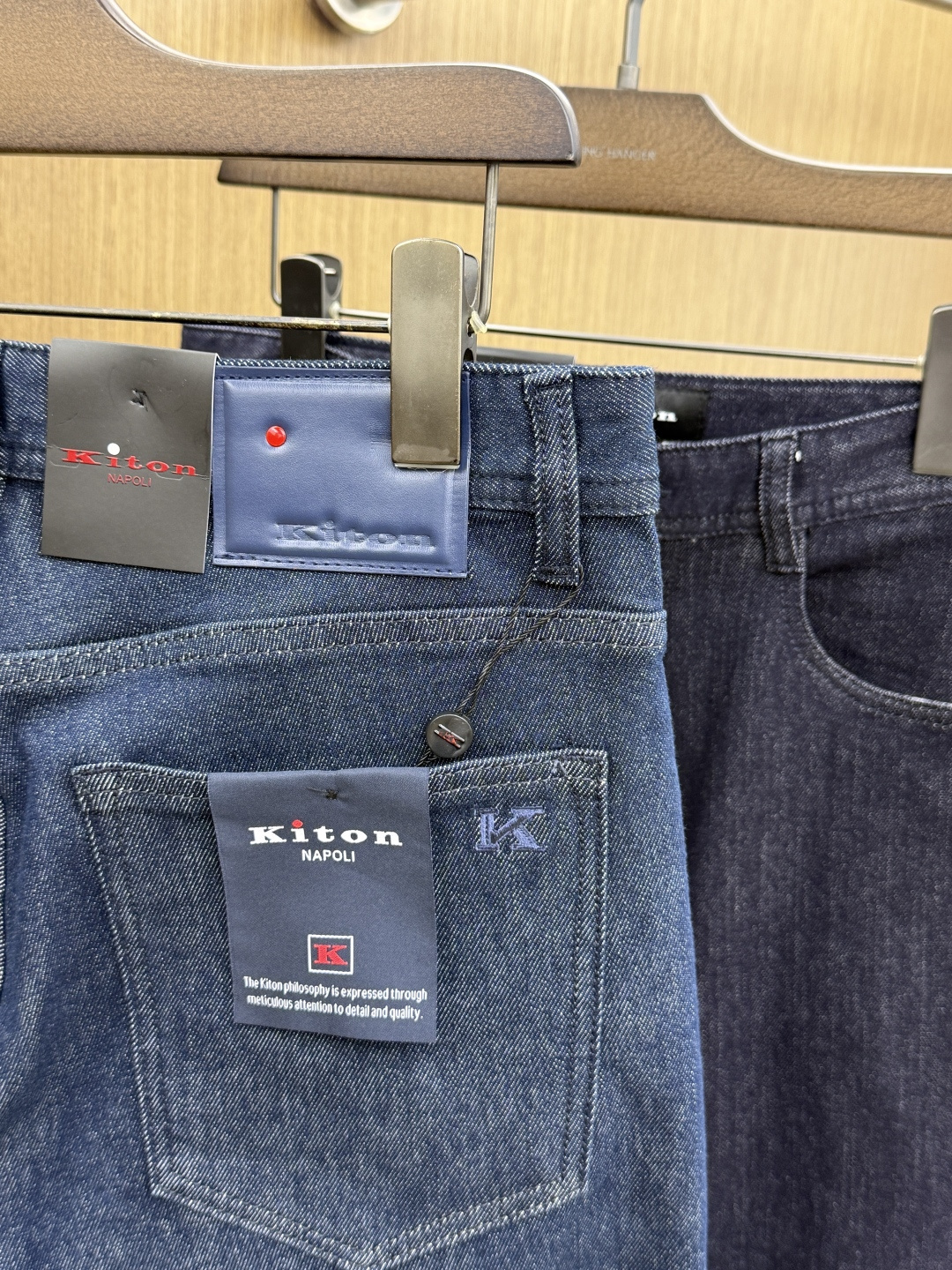 秋冬 KITON 🔥🔥高端定制 26秋冬新款男士时尚休闲牛仔裤👖 柜台同步发售 原版定制复刻 客供五金辅料 原单品质 进 秋冬 KITON 🔥🔥高端定制 26秋冬新款男士时尚休闲牛仔裤👖 柜台同步发售 原版定制复刻 客供五金辅料 原单品质 进