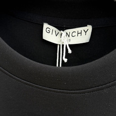 秋冬 Gvc 🔥ss早秋最新款时尚休闲卫衣 高端品质 版型面料五金都是专柜1:1定制 面料是用的100%液氨空气层棉面料 秋冬 Gvc 🔥ss早秋最新款时尚休闲卫衣 高端品质 版型面料五金都是专柜1:1定制 面料是用的100%液氨空气层棉面料