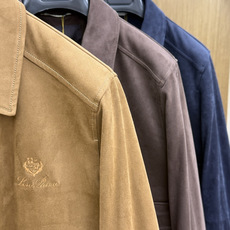 秋冬 Loro Piana 🔥🔥高端品质 2026秋冬新款时尚翻领夹克外套,原版订制五金配件全进口原版定制 欢迎对比 绝 秋冬 Loro Piana 🔥🔥高端品质 2026秋冬新款时尚翻领夹克外套,原版订制五金配件全进口原版定制 欢迎对比 绝