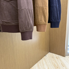 秋冬 Loro Piana 🔥🔥高端品质 2026秋冬新款时尚翻领夹克外套,原版订制五金配件全进口原版定制 欢迎对比 绝 秋冬 Loro Piana 🔥🔥高端品质 2026秋冬新款时尚翻领夹克外套,原版订制五金配件全进口原版定制 欢迎对比 绝