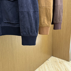 秋冬 Loro Piana 🔥🔥高端品质 2026秋冬新款时尚翻领夹克外套,原版订制五金配件全进口原版定制 欢迎对比 绝 秋冬 Loro Piana 🔥🔥高端品质 2026秋冬新款时尚翻领夹克外套,原版订制五金配件全进口原版定制 欢迎对比 绝