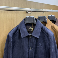 秋冬 Loro Piana 🔥🔥高端品质 2026秋冬新款时尚翻领夹克外套,原版订制五金配件全进口原版定制 欢迎对比 绝 秋冬 Loro Piana 🔥🔥高端品质 2026秋冬新款时尚翻领夹克外套,原版订制五金配件全进口原版定制 欢迎对比 绝