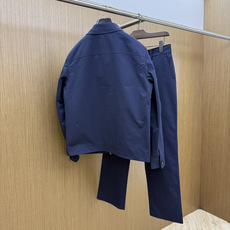 秋冬 Burberry26秋冬爆款外套 Burberry这款外套,面料精选100%高密涤纶,精密织造工艺,搭配哑 秋冬 Burberry26秋冬爆款外套 Burberry这款外套,面料精选100%高密涤纶,精密织造工艺,搭配哑