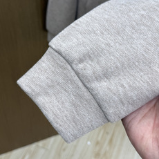 秋冬/套 Loro Piana 🔥🔥高端品质 2026秋冬专柜同款新品棉➕羊毛休闲套装!明星最爱时装味休闲套装 简单大方 秋冬/套 Loro Piana 🔥🔥高端品质 2026秋冬专柜同款新品棉➕羊毛休闲套装!明星最爱时装味休闲套装 简单大方