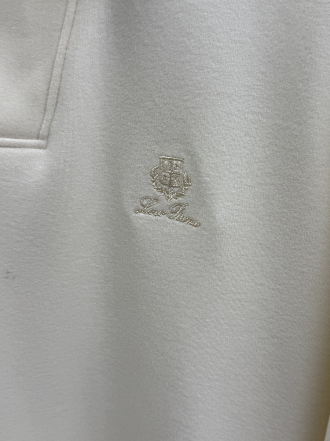秋冬 Loro Piana🔥🔥高端品质 2026秋冬官网新款男士🚹翻领长袖T恤 大厂定制 选用中东进口珠地棉 面料细腻柔