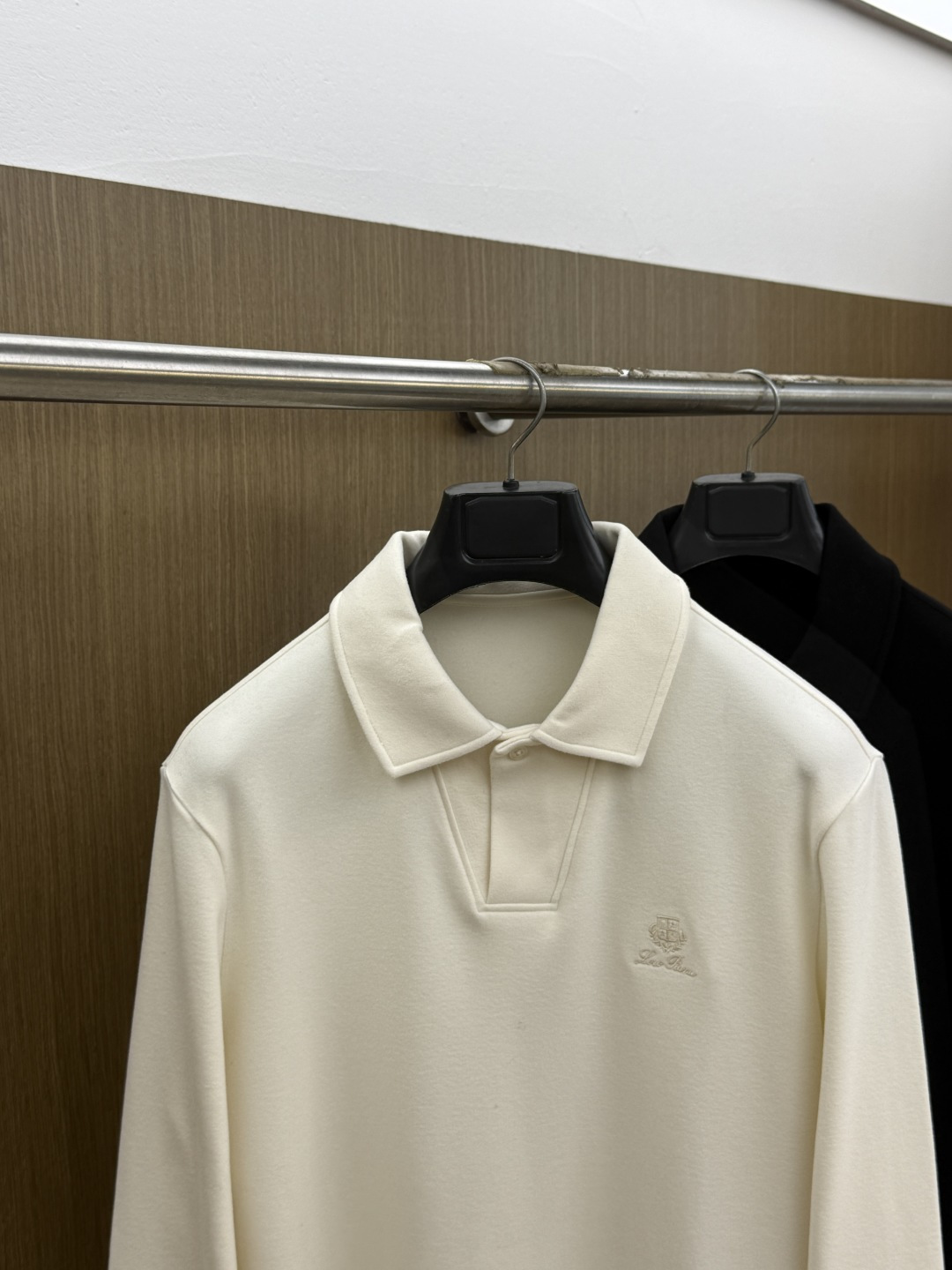 秋冬 Loro Piana🔥🔥高端品质 2026秋冬官网新款男士🚹翻领长袖T恤 大厂定制 选用中东进口珠地棉 面料细腻柔