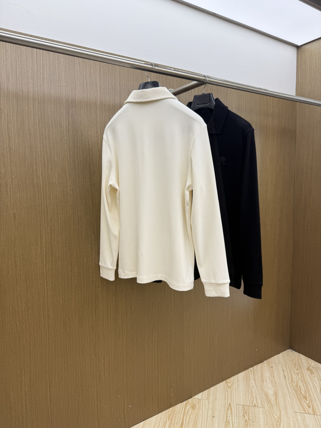 秋冬 Loro Piana🔥🔥高端品质 2026秋冬官网新款男士🚹翻领长袖T恤 大厂定制 选用中东进口珠地棉 面料细腻柔