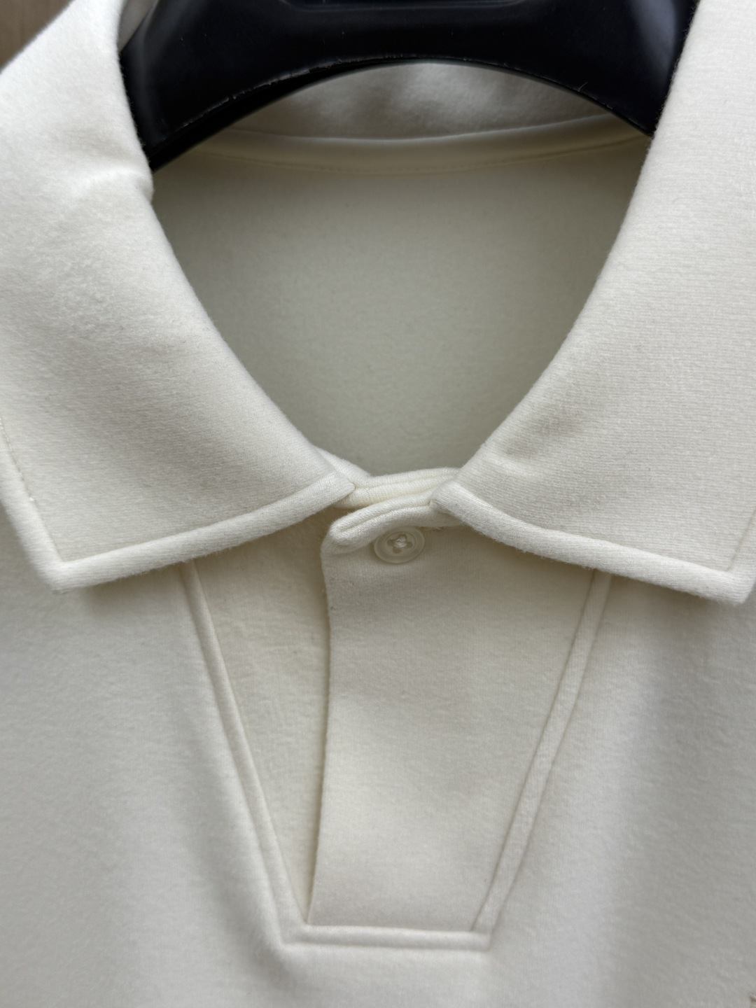 秋冬 Loro Piana🔥🔥高端品质 2026秋冬官网新款男士🚹翻领长袖T恤 大厂定制 选用中东进口珠地棉 面料细腻柔