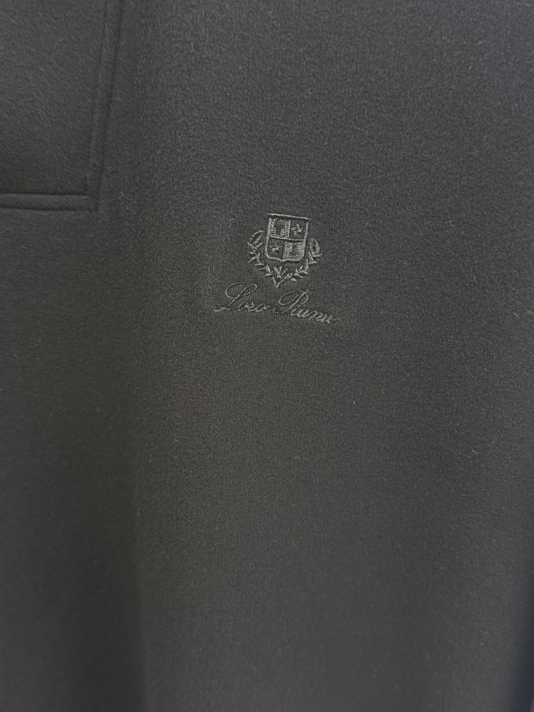 秋冬 Loro Piana🔥🔥高端品质 2026秋冬官网新款男士🚹翻领长袖T恤 大厂定制 选用中东进口珠地棉 面料细腻柔