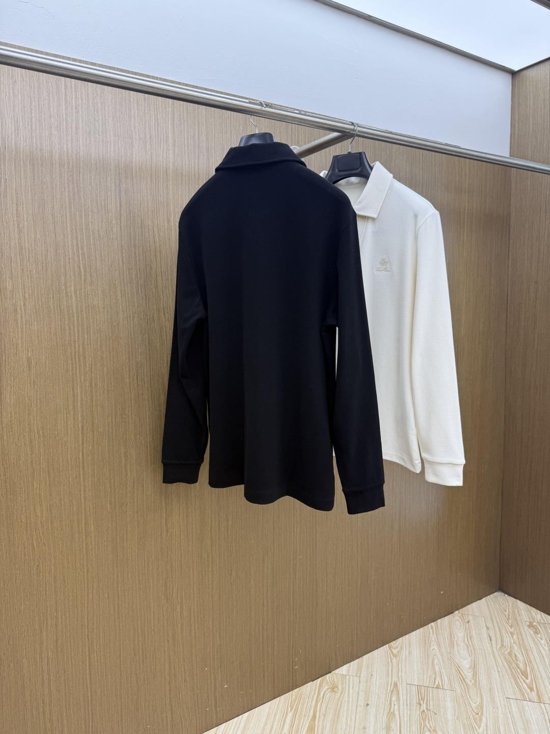 秋冬 Loro Piana🔥🔥高端品质 2026秋冬官网新款男士🚹翻领长袖T恤 大厂定制 选用中东进口珠地棉 面料细腻柔