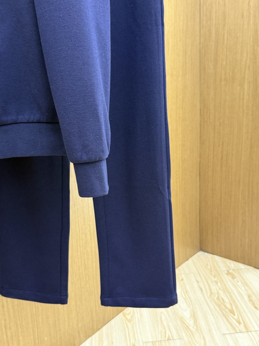秋冬/套 Loro Piana 🔥🔥高端品质 2026SS早秋新品机能休闲拉链立领夹克外套长裤套装。意式轻奢与都市机能完
