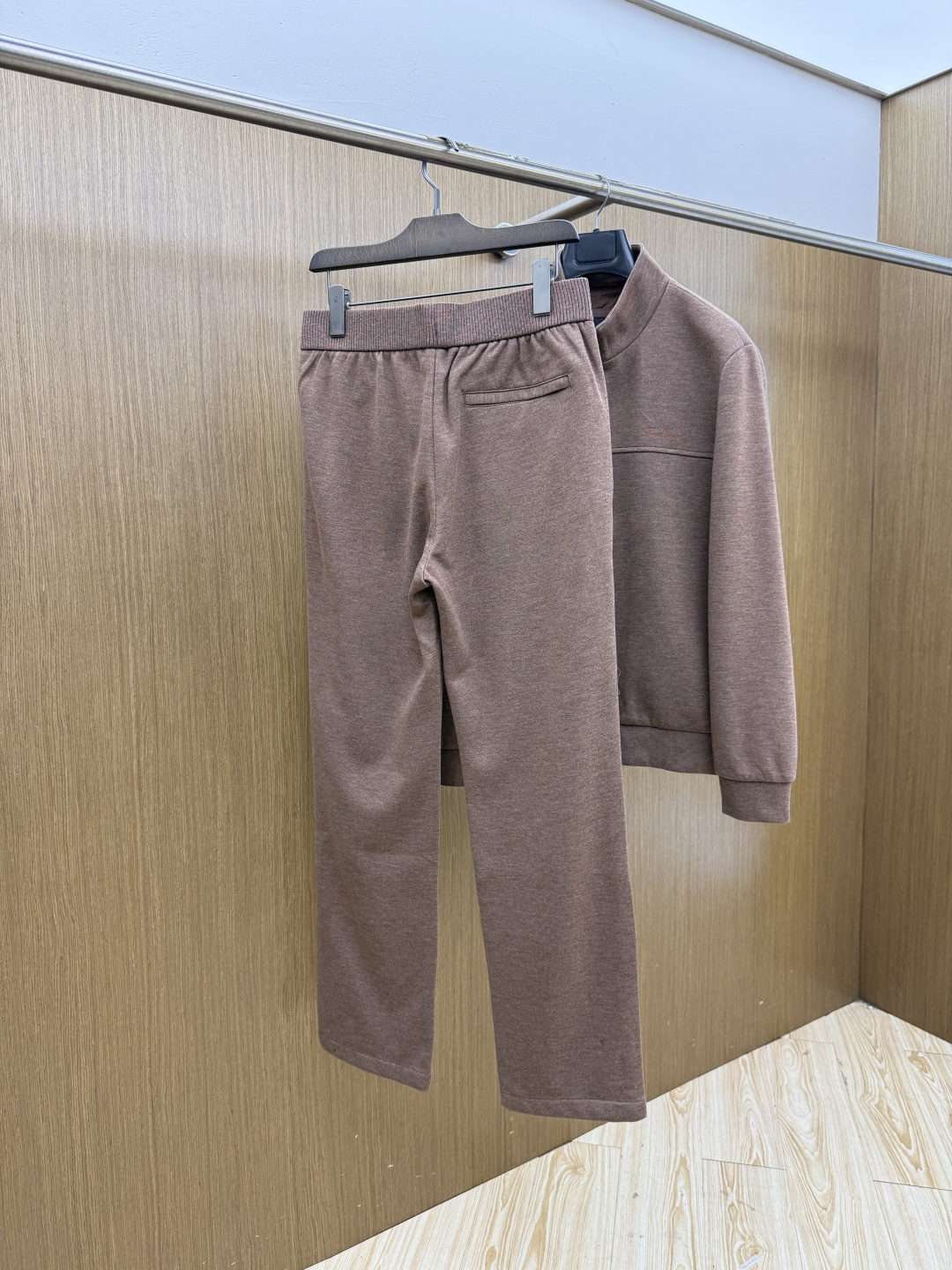 秋冬/套 Loro Piana 🔥🔥高端品质 2026SS早秋新品机能休闲拉链立领夹克外套长裤套装。意式轻奢与都市机能完
