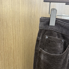 秋冬 Loro Piana 🔥🔥高端定制 26秋冬新款男士休闲西裤 柜台同步发售 原版定制复刻 客供五金辅料 原单品质 秋冬 Loro Piana 🔥🔥高端定制 26秋冬新款男士休闲西裤 柜台同步发售 原版定制复刻 客供五金辅料 原单品质