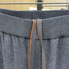 秋冬 Loro Piana 🔥🔥高端品质 26fw男士抽绳休闲裤 甄选细腻针织混纺面料,触感软糯丰盈,垂坠感优秀。针织松 秋冬 Loro Piana 🔥🔥高端品质 26fw男士抽绳休闲裤 甄选细腻针织混纺面料,触感软糯丰盈,垂坠感优秀。针织松
