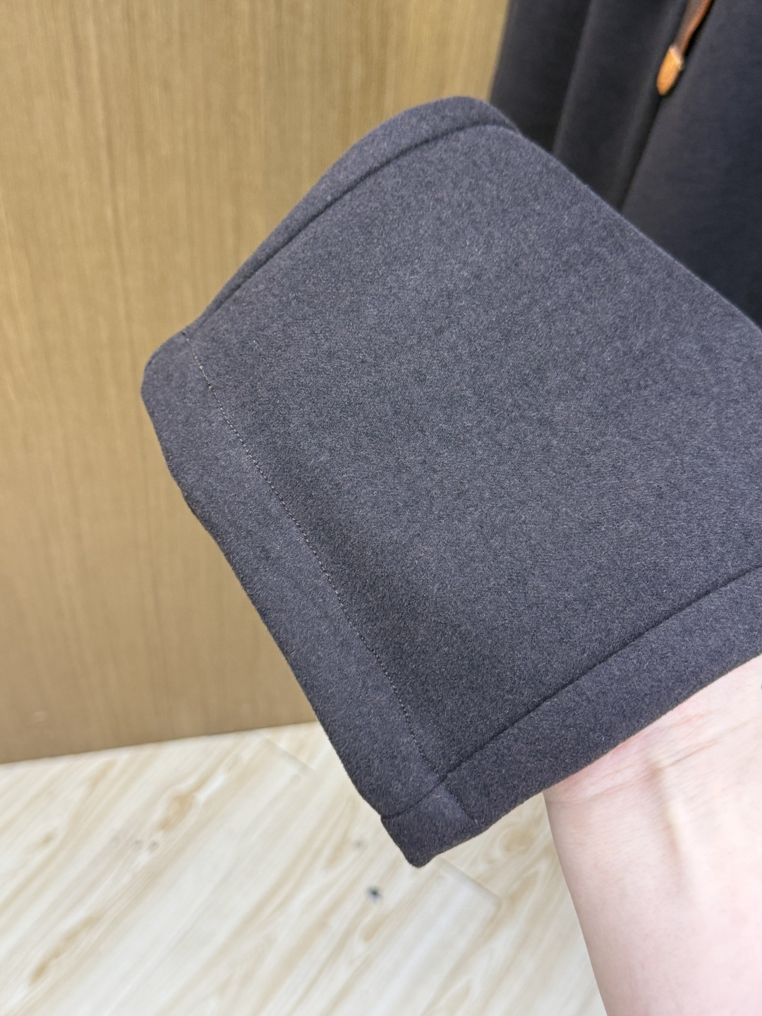 秋冬 Loro Piana 🔥🔥高端品质 26fw男士抽绳休闲裤 甄选细腻针织混纺面料，触感软糯丰盈，垂坠感优秀。针织松