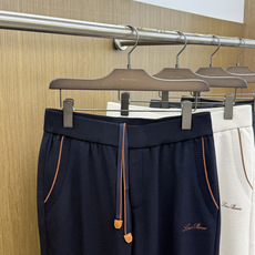 秋冬 Loro Piana 🔥🔥高端品质 26fw男士抽绳休闲裤 甄选细腻针织混纺面料,触感软糯丰盈,垂坠感优秀。针织松 秋冬 Loro Piana 🔥🔥高端品质 26fw男士抽绳休闲裤 甄选细腻针织混纺面料,触感软糯丰盈,垂坠感优秀。针织松
