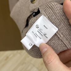 秋冬 Loro Piana 🔥🔥顶级品质 26SS新款男士休闲羊毛杉 采用羊绒羊毛混纺纱线,保暖性佳,蓬松柔软,加倍呵护 秋冬 Loro Piana 🔥🔥顶级品质 26SS新款男士休闲羊毛杉 采用羊绒羊毛混纺纱线,保暖性佳,蓬松柔软,加倍呵护