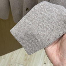 秋冬 Loro Piana 🔥🔥顶级品质 26SS新款男士休闲羊毛杉 采用羊绒羊毛混纺纱线,保暖性佳,蓬松柔软,加倍呵护 秋冬 Loro Piana 🔥🔥顶级品质 26SS新款男士休闲羊毛杉 采用羊绒羊毛混纺纱线,保暖性佳,蓬松柔软,加倍呵护