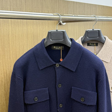 秋冬 Loro Piana 🔥🔥顶级品质 26SS新款男士休闲羊毛杉 采用羊绒羊毛混纺纱线,保暖性佳,蓬松柔软,加倍呵护 秋冬 Loro Piana 🔥🔥顶级品质 26SS新款男士休闲羊毛杉 采用羊绒羊毛混纺纱线,保暖性佳,蓬松柔软,加倍呵护