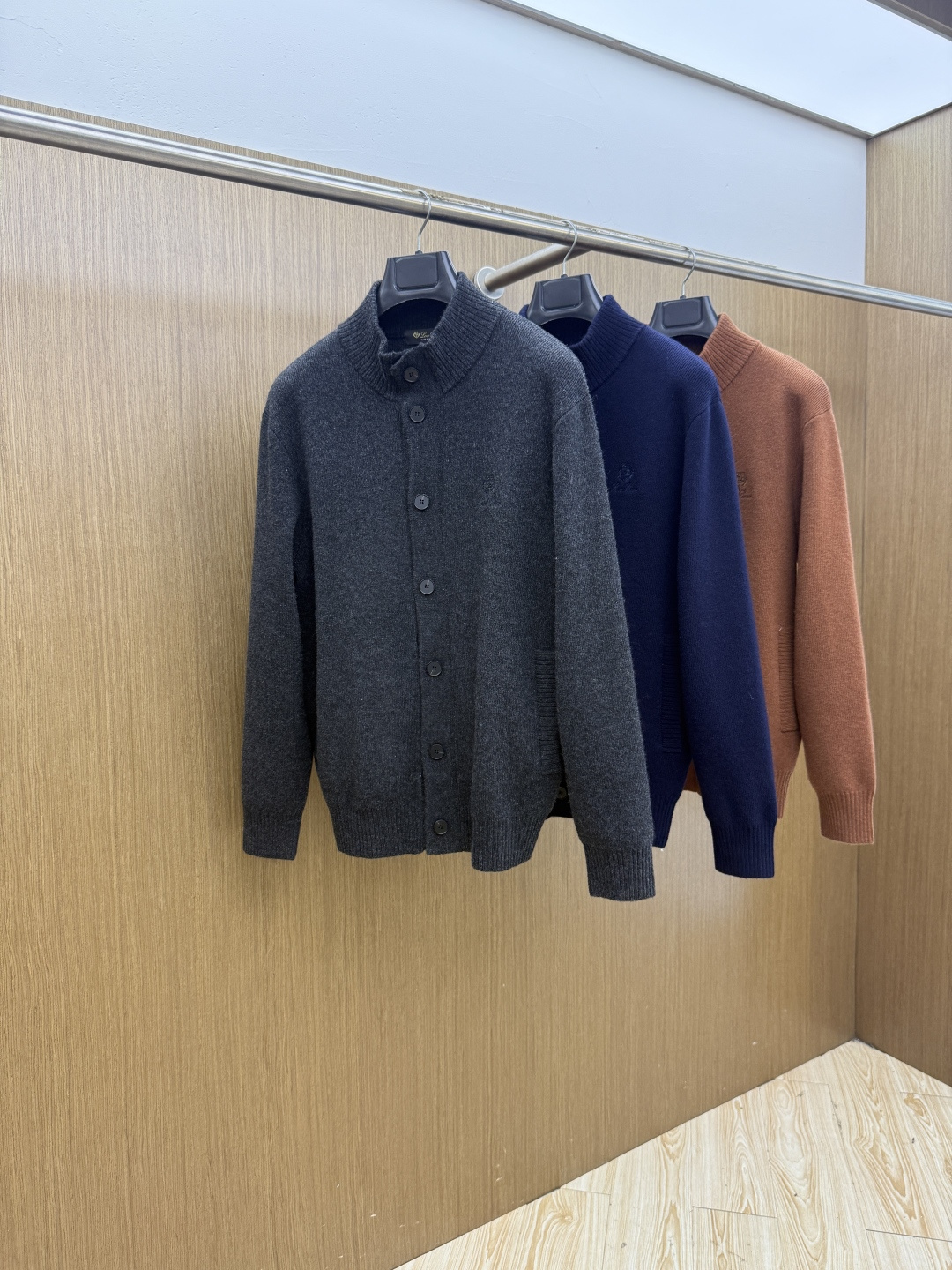 秋冬 Loro Piana 🔥🔥顶级品质 26SS新款男士休闲羊毛杉 采用羊绒羊毛混纺纱线，保暖性佳，蓬松柔软，加倍呵护