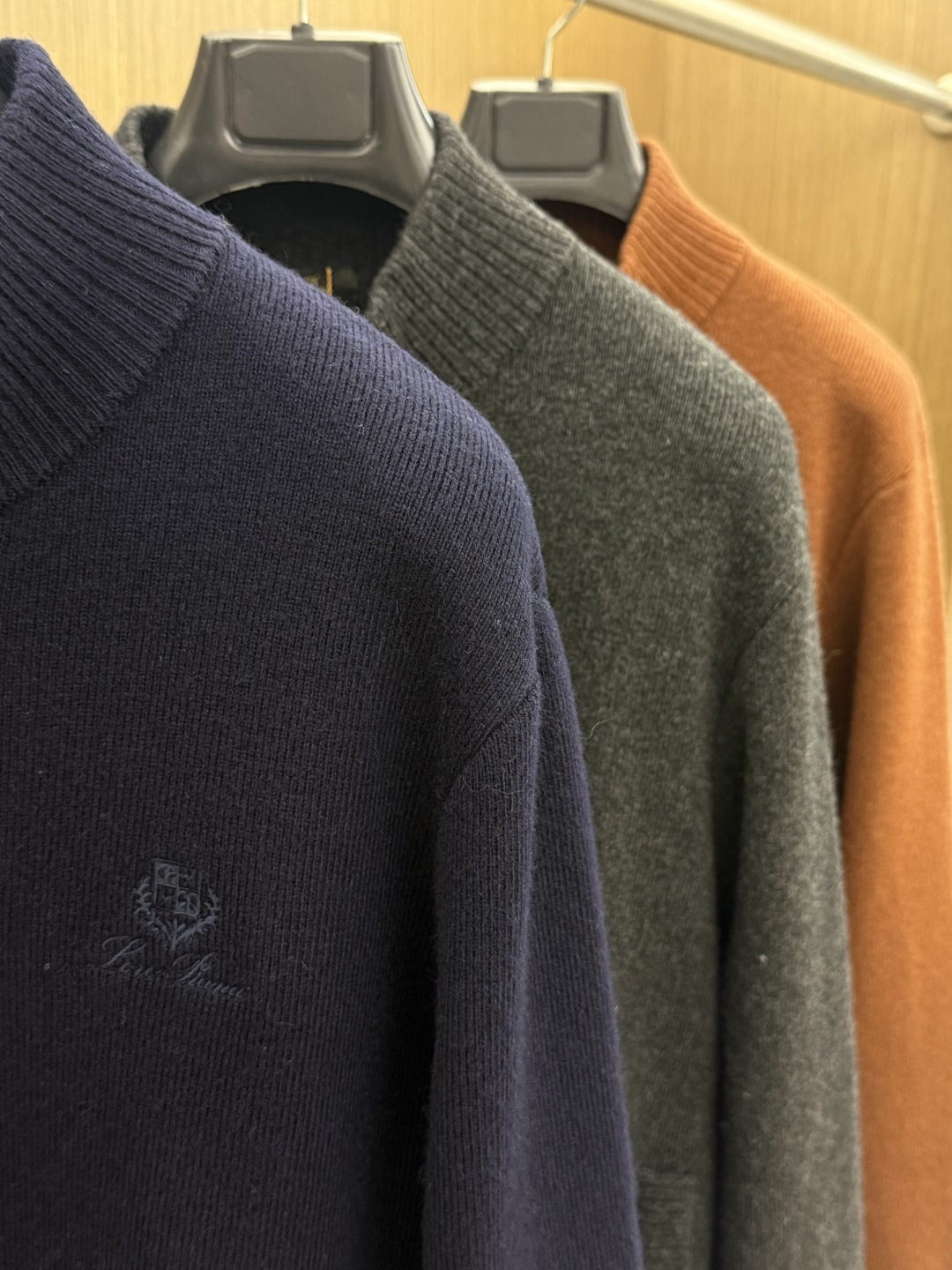 秋冬 Loro Piana 🔥🔥顶级品质 26SS新款男士休闲羊毛杉 采用羊绒羊毛混纺纱线，保暖性佳，蓬松柔软，加倍呵护