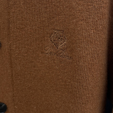 秋冬 Loro Piana 🔥🔥顶级品质 26SS新款男士休闲羊毛杉 采用羊绒羊毛混纺纱线,保暖性佳,蓬松柔软,加倍呵护 秋冬 Loro Piana 🔥🔥顶级品质 26SS新款男士休闲羊毛杉 采用羊绒羊毛混纺纱线,保暖性佳,蓬松柔软,加倍呵护