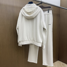 秋冬/套 Loro Piana 🔥🔥高端品质 2026SS早秋新品机能休闲拉链连帽外套长裤套装。意式轻奢与都市机能完美融 秋冬/套 Loro Piana 🔥🔥高端品质 2026SS早秋新品机能休闲拉链连帽外套长裤套装。意式轻奢与都市机能完美融