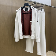 秋冬/套 Loro Piana 🔥🔥高端品质 2026SS早秋新品机能休闲拉链连帽外套长裤套装。意式轻奢与都市机能完美融 秋冬/套 Loro Piana 🔥🔥高端品质 2026SS早秋新品机能休闲拉链连帽外套长裤套装。意式轻奢与都市机能完美融