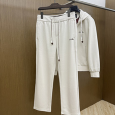 秋冬/套 Loro Piana 🔥🔥高端品质 2026SS早秋新品机能休闲拉链连帽外套长裤套装。意式轻奢与都市机能完美融 秋冬/套 Loro Piana 🔥🔥高端品质 2026SS早秋新品机能休闲拉链连帽外套长裤套装。意式轻奢与都市机能完美融