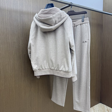 秋冬/套 Loro Piana 🔥🔥高端品质 2026SS早秋新品机能休闲拉链连帽外套长裤套装。意式轻奢与都市机能完美融 秋冬/套 Loro Piana 🔥🔥高端品质 2026SS早秋新品机能休闲拉链连帽外套长裤套装。意式轻奢与都市机能完美融