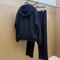 秋冬/套 Loro Piana 🔥🔥高端品质 2026SS早秋新品机能休闲拉链连帽外套长裤套装。意式轻奢与都市机能完美融 秋冬/套 Loro Piana 🔥🔥高端品质 2026SS早秋新品机能休闲拉链连帽外套长裤套装。意式轻奢与都市机能完美融