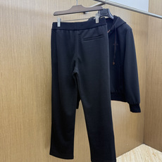 秋冬/套 Loro Piana 🔥🔥高端品质 2026SS早秋新品机能休闲拉链连帽外套长裤套装。意式轻奢与都市机能完美融 秋冬/套 Loro Piana 🔥🔥高端品质 2026SS早秋新品机能休闲拉链连帽外套长裤套装。意式轻奢与都市机能完美融