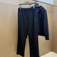 秋冬/套 Loro Piana 🔥🔥高端品质 2026SS早秋新品机能休闲拉链连帽外套长裤套装。意式轻奢与都市机能完美融 秋冬/套 Loro Piana 🔥🔥高端品质 2026SS早秋新品机能休闲拉链连帽外套长裤套装。意式轻奢与都市机能完美融