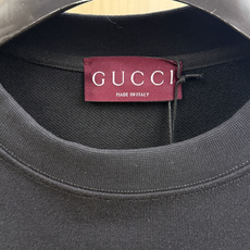 秋冬 Guc 🔥秋冬新款绣花休闲圆领套头卫衣 全棉精梳毛圈面料,面料高温已洗水定型,经典重工艺刺绣,整体设计简约而不失 秋冬 Guc 🔥秋冬新款绣花休闲圆领套头卫衣 全棉精梳毛圈面料,面料高温已洗水定型,经典重工艺刺绣,整体设计简约而不失