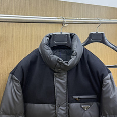秋冬 PD 🔥SS秋冬最新款时尚休闲款羽绒服外套.高端90#白鸭绒填充。处处细节显工艺足够的高级 结构性剪裁的设计改 秋冬 PD 🔥SS秋冬最新款时尚休闲款羽绒服外套.高端90#白鸭绒填充。处处细节显工艺足够的高级 结构性剪裁的设计改